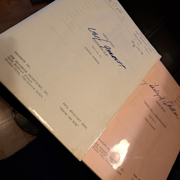 2 Well Preserved scripts from Family Affair -by Stanley Roberts & Elroy Schwartz - Picture 2 of 10